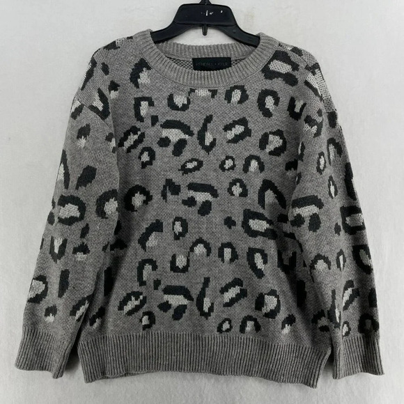 Kendall & Kylie Sweater Women's Sz Medium Gray Animal Leopard Print Crew Neck - Picture 1 of 13